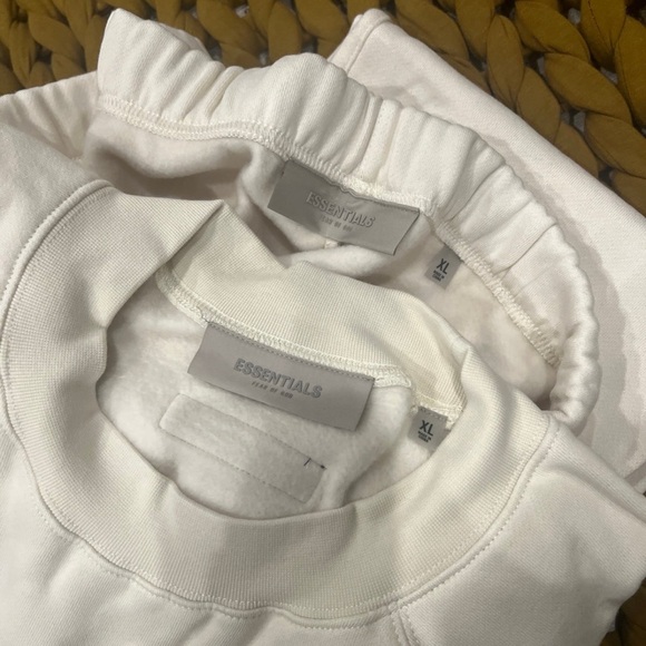 Fear of God Essentials Set - Picture 7 of 7